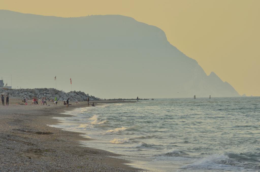 Camping La Pineta Porto Recanati Exterior foto
