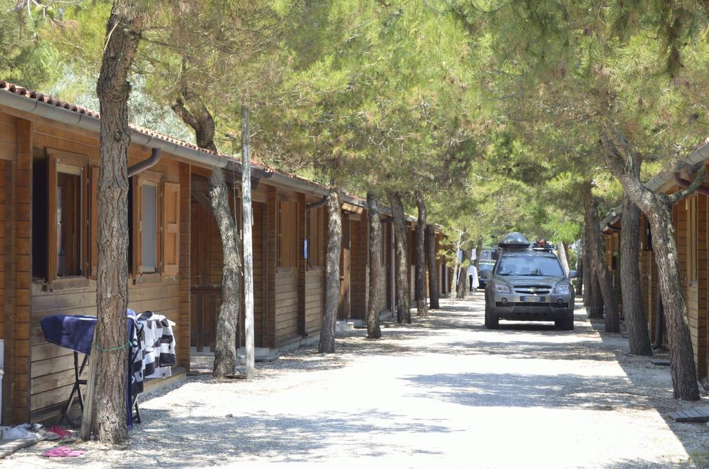 Camping La Pineta Porto Recanati Exterior foto