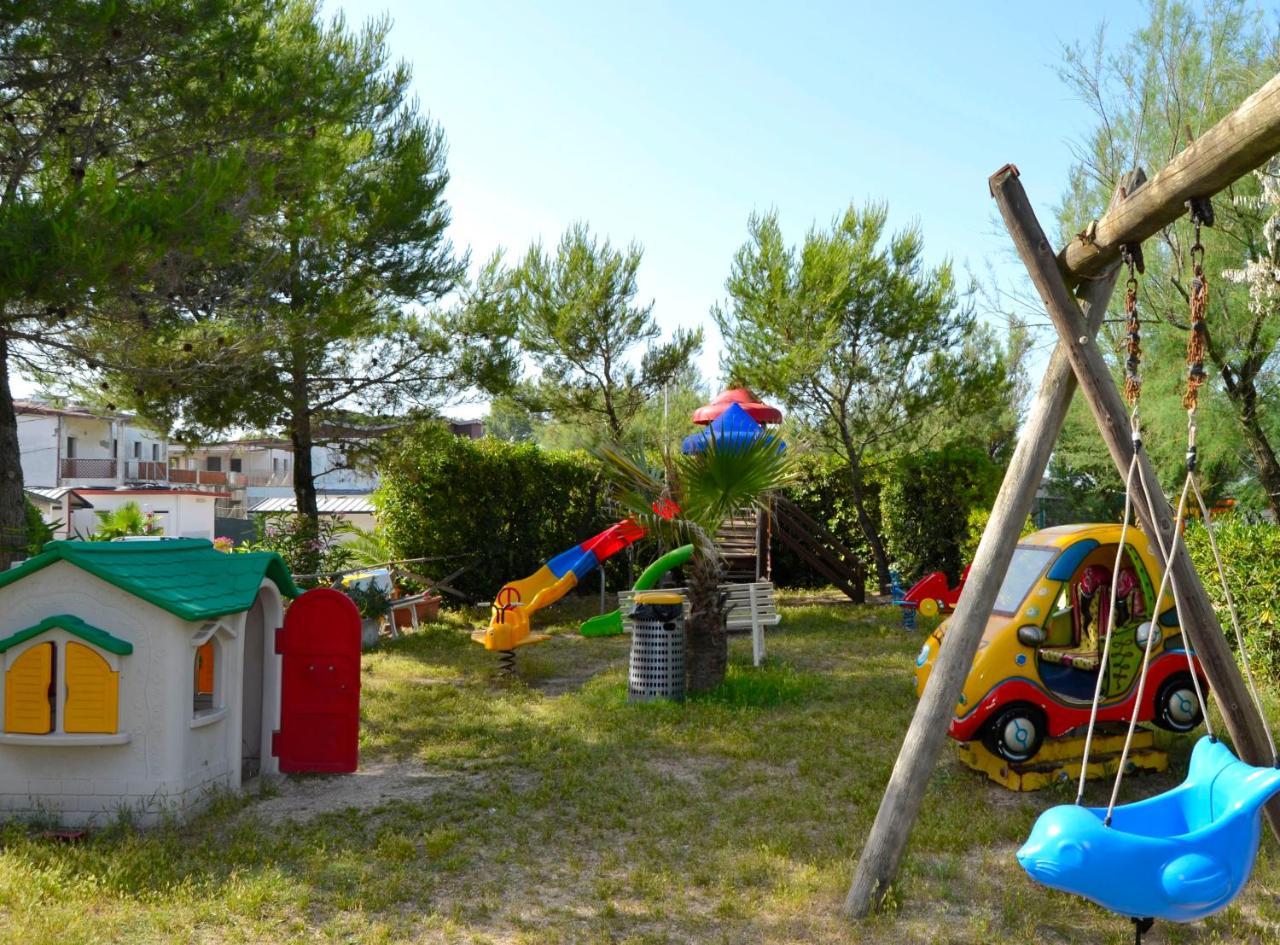 Camping La Pineta Porto Recanati Exterior foto